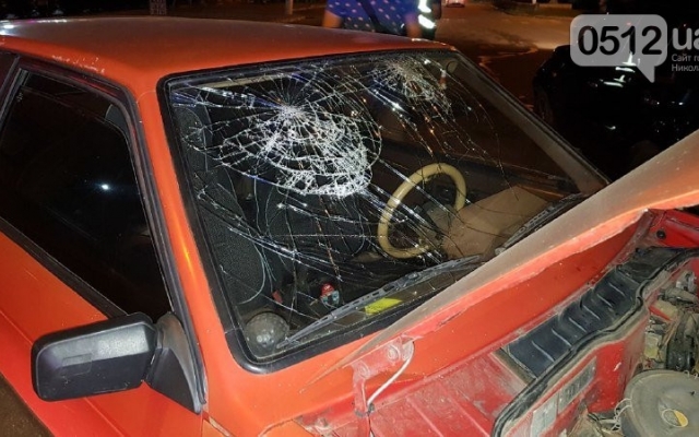 На Героев Украины произошла авария с участием трех автомобилей, пострадали женщина и ребенок Фото № 3 На Героев Украины произошла авария с участием трех автомобилей, пострадали женщина и ребенок Фото № 3