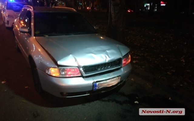 На Центральном проспекте столкнулись два автомобиля, обошлось механическими повреждениями Фото № 0 На Центральном проспекте столкнулись два автомобиля, обошлось механическими повреждениями Фото № 0