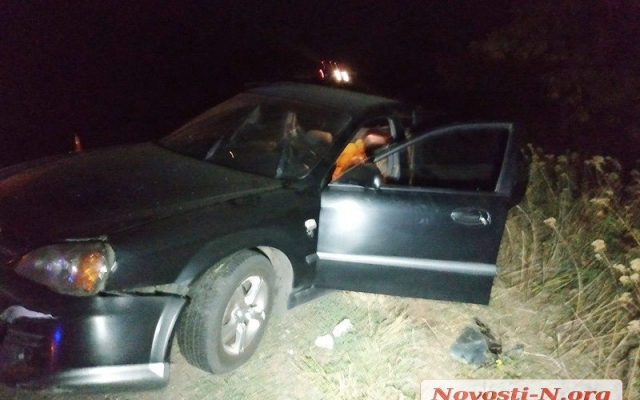 На трассе «Николаев-Одесса» столкнулись сразу три автомобиля, есть погибшие и пострадавшие Фото № 2 На трассе «Николаев-Одесса» столкнулись сразу три автомобиля, есть погибшие и пострадавшие Фото № 2