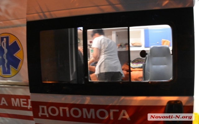 На Центральном проспекте иномарка на пешеходном переходе сбила девочку Фото № 0 На Центральном проспекте иномарка на пешеходном переходе сбила девочку Фото № 0