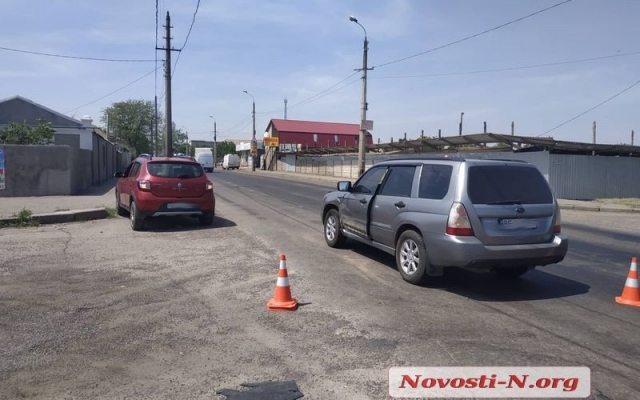 В Варваровке произошла авария с участием двух иномарок Фото № 5 В Варваровке произошла авария с участием двух иномарок Фото № 5