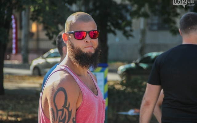 По Николаеву пробежались самые бородатые люди города Фото № 5 По Николаеву пробежались самые бородатые люди города Фото № 5