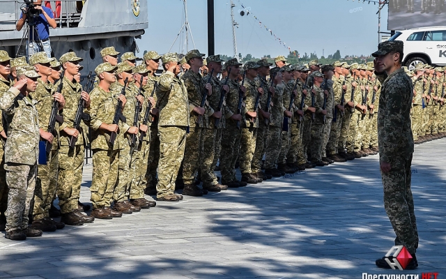 В Николаеве 237 новобранцев приняли военную присягу Фото № 3 В Николаеве 237 новобранцев приняли военную присягу Фото № 3