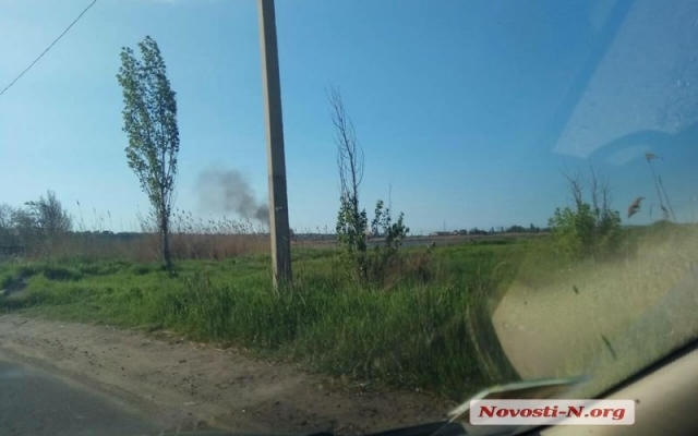 В Аляудах снова горит камыш, браконьеры охотятся за щукой Фото № 2 В Аляудах снова горит камыш, браконьеры охотятся за щукой Фото № 2