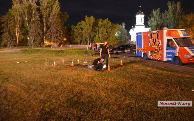 Один из участников ночной перестрелки в Николаеве умер, еще двое – в больнице Фото № 0 Один из участников ночной перестрелки в Николаеве умер, еще двое – в больнице Фото № 0