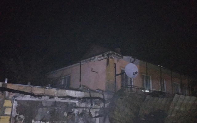 В Первомайском районе спасатели ликвидировали пожар в частном жилом секторе Фото № 3 В Первомайском районе спасатели ликвидировали пожар в частном жилом секторе Фото № 3
