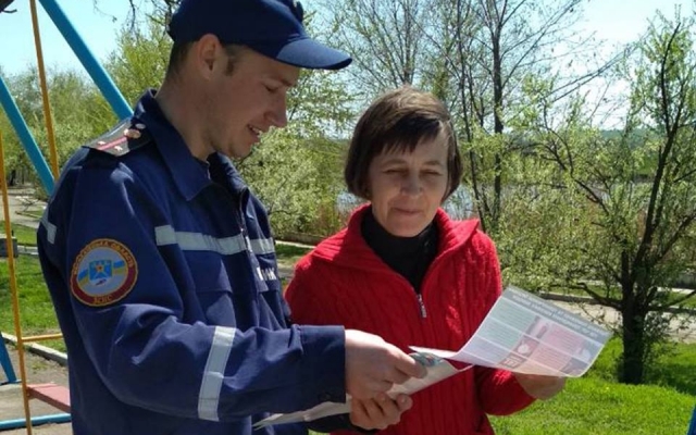 В каждом районе Николаевской области спасатели провели профилактические рейды и общались с гражданами Фото № 16 В каждом районе Николаевской области спасатели провели профилактические рейды и общались с гражданами Фото № 16