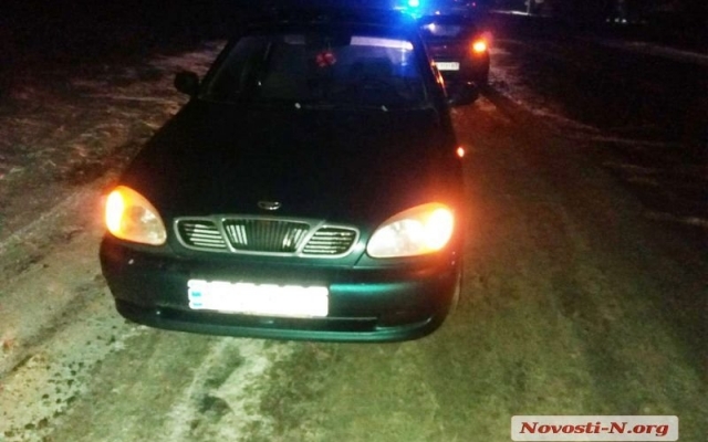 На мать пьяной школьницы, которую сбили на дороге, составили админпротокол Фото № 1 На мать пьяной школьницы, которую сбили на дороге, составили админпротокол Фото № 1