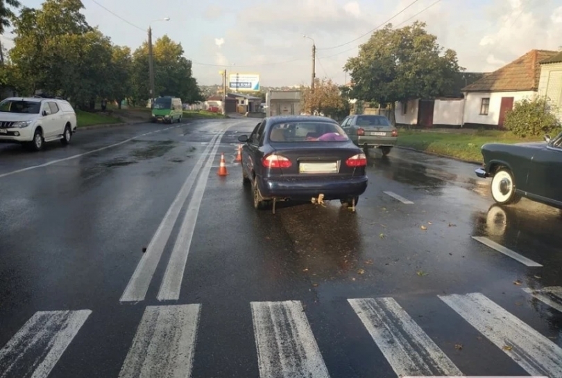 В Николаеве автомобиль «Деу» сбил женщину на пешеходном переходе Фото № 0 В Николаеве автомобиль «Деу» сбил женщину на пешеходном переходе Фото № 0