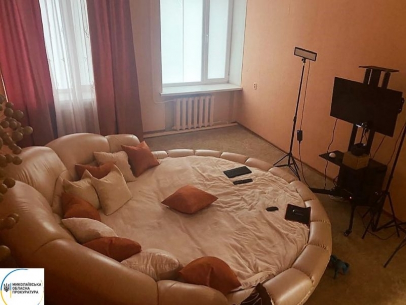 Пара николаевцев устроила Пара николаевцев устроила