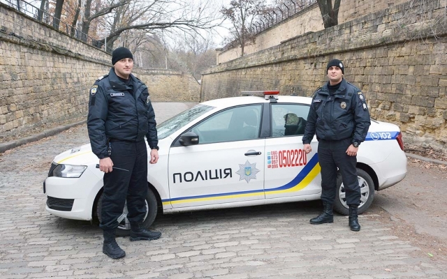 В Николаеве день рождения закончился традиционной дракой Фото № 1 В Николаеве день рождения закончился традиционной дракой Фото № 1