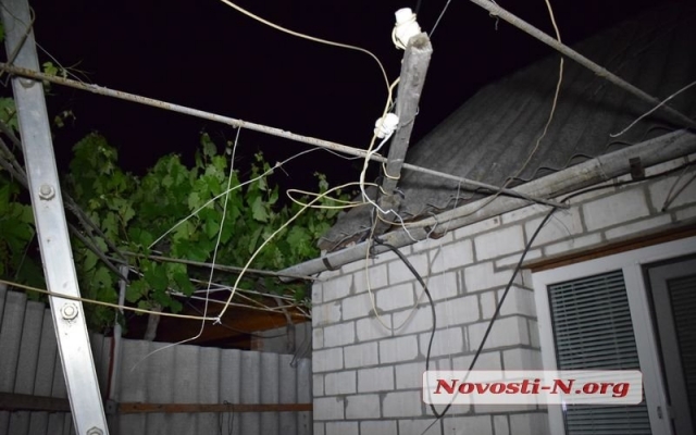 Трагедия в переулке Бутомы: мужчину убило током при попытке «поджать» контакты Фото № 5 Трагедия в переулке Бутомы: мужчину убило током при попытке «поджать» контакты Фото № 5