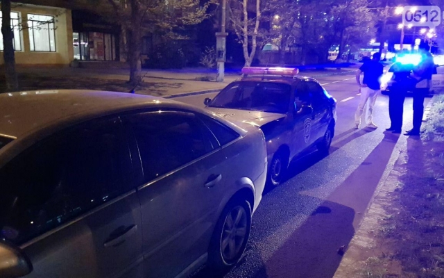 Авария на Центральном проспекте: автомобиль охранной фирмы врезался в иномарку Фото № 1 Авария на Центральном проспекте: автомобиль охранной фирмы врезался в иномарку Фото № 1