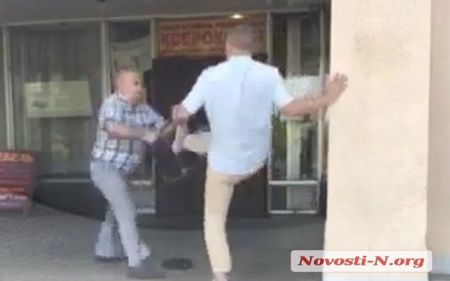 В Южноукраинске подрались два депутата Фото № 0 В Южноукраинске подрались два депутата Фото № 0