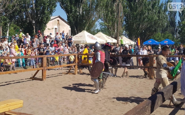 В Николаеве проходит III Рыцарский фестиваль исторического средневекового боя «Кубок Ольвии-2018» Фото № 4 В Николаеве проходит III Рыцарский фестиваль исторического средневекового боя «Кубок Ольвии-2018» Фото № 4