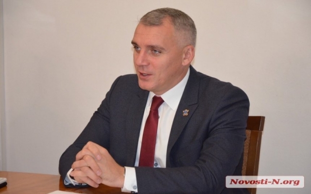 «Иногда лучше жевать, чем говорить», - Сенкевич резко ответил министру Фото № 0 «Иногда лучше жевать, чем говорить», - Сенкевич резко ответил министру Фото № 0