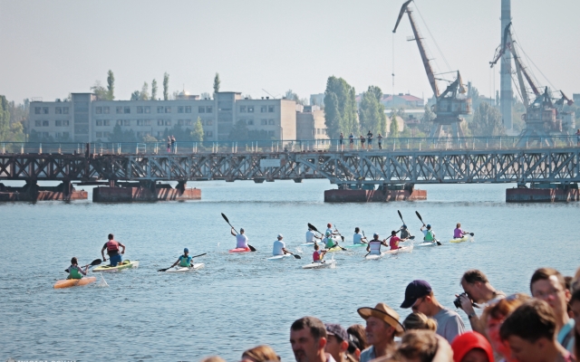 Особая атмосфера города на воде: в Николаеве устроили Парад водных видов спорта Фото № 16 Особая атмосфера города на воде: в Николаеве устроили Парад водных видов спорта Фото № 16