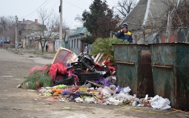 В центре Николаева снова образовалась свалка Фото № 0 В центре Николаева снова образовалась свалка Фото № 0