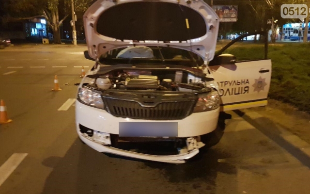 Преследование нарушителя: патрульная полиция догоняла автомобиль и врезалась в столб Фото № 7 Преследование нарушителя: патрульная полиция догоняла автомобиль и врезалась в столб Фото № 7