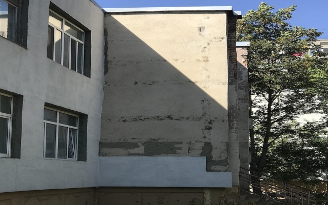 Из-за отсутствия денег не могут завершить утепление стен здания детского сада №139 Фото № 0 Из-за отсутствия денег не могут завершить утепление стен здания детского сада №139 Фото № 0