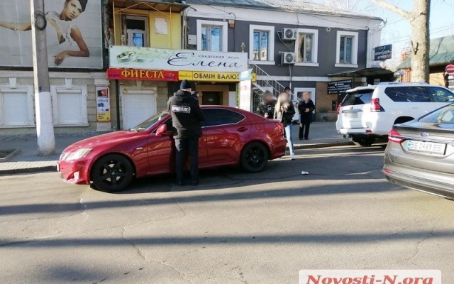 В центре города между семьями одесситов и николаевцев произошел конфликт со стрельбой Фото № 3 В центре города между семьями одесситов и николаевцев произошел конфликт со стрельбой Фото № 3