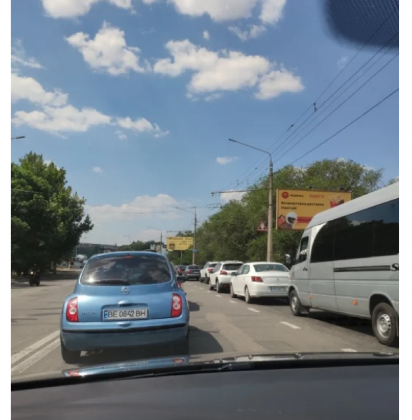 Традиционно в Николаеве на Южнобугском и Ингульском мостах - тянучка (видео) Фото № 1 Традиционно в Николаеве на Южнобугском и Ингульском мостах - тянучка (видео) Фото № 1
