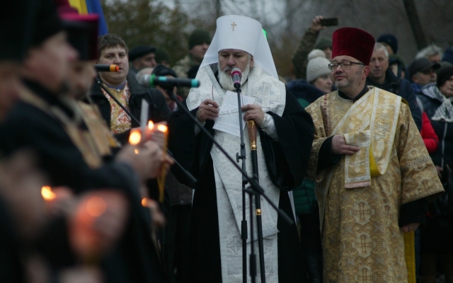 Памяти миллионов погибших: возле Кургана Памяти состоялся скорбный митинг и молебен Фото № 9 Памяти миллионов погибших: возле Кургана Памяти состоялся скорбный митинг и молебен Фото № 9