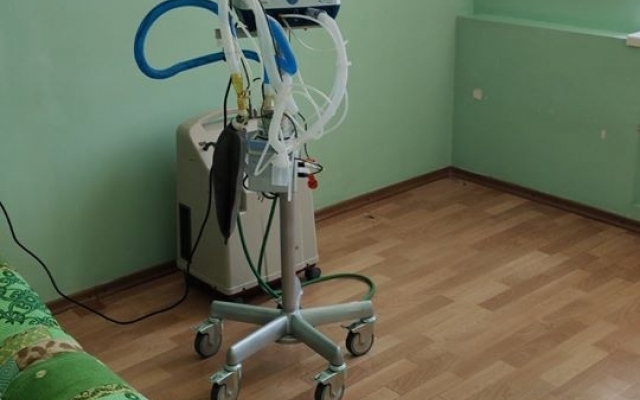 В отделении реанимации Николаевской областной инфекционной больницы установлены дополнительные точки подачи кислорода Фото № 3 В отделении реанимации Николаевской областной инфекционной больницы установлены дополнительные точки подачи кислорода Фото № 3