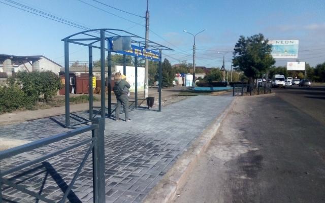 На Богоявленском проспекте установили новую остановку общественного транспорта Фото № 1 На Богоявленском проспекте установили новую остановку общественного транспорта Фото № 1