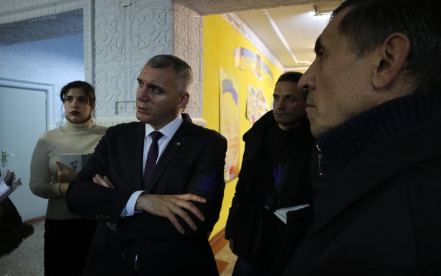 Мэр Николаева Александр Сенкевич завершил свой ежегодный отчет: «Спасибо, что помогаете делать город лучшим» Фото № 3 Мэр Николаева Александр Сенкевич завершил свой ежегодный отчет: «Спасибо, что помогаете делать город лучшим» Фото № 3