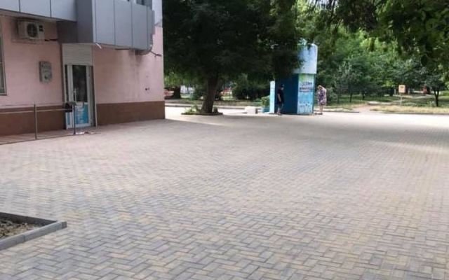 Одна сделана, вторую начинаем - ремонт дорог возле николаевских областных медицинских учреждений Фото № 4 Одна сделана, вторую начинаем - ремонт дорог возле николаевских областных медицинских учреждений Фото № 4