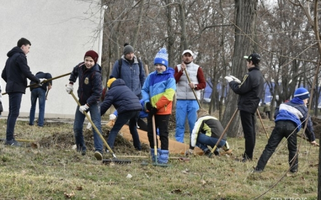 В Николаеве состоялся весенний субботник Фото № 0 В Николаеве состоялся весенний субботник Фото № 0