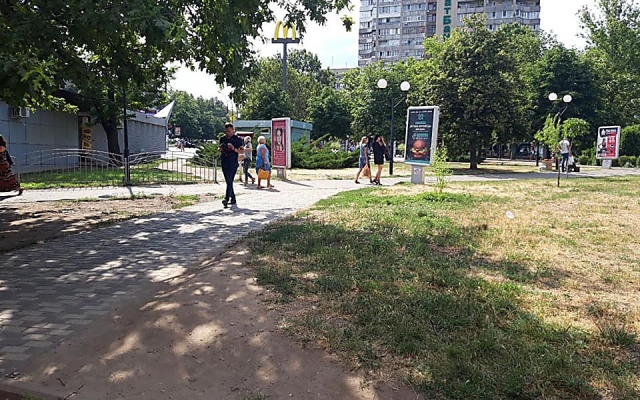На Центральном проспекте снесли незаконные ларьки Фото № 1 На Центральном проспекте снесли незаконные ларьки Фото № 1