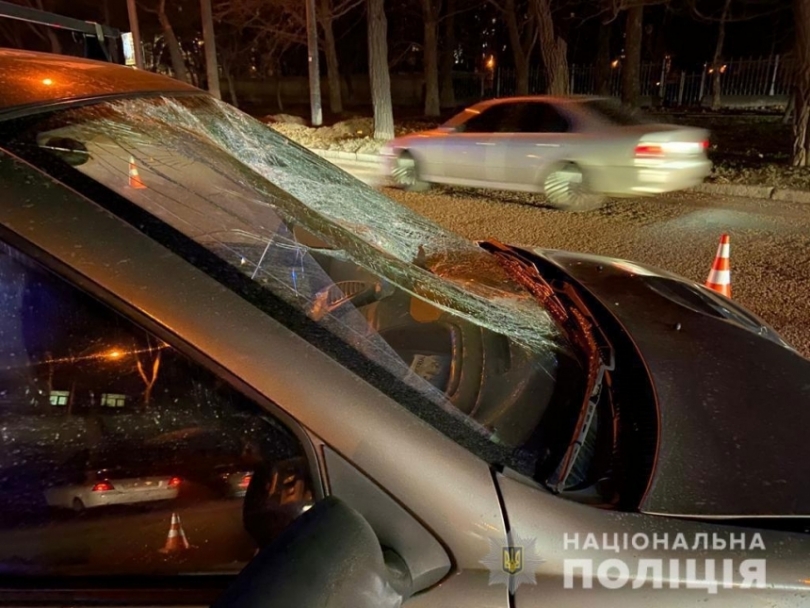 В больнице умер мужчина, который попал под колеса автомобиля на пр. Богоявленском Фото № 4 В больнице умер мужчина, который попал под колеса автомобиля на пр. Богоявленском Фото № 4
