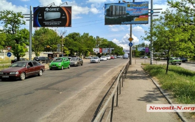 Возле Варваровском моста огромная автомобильная пробка Фото № 0 Возле Варваровском моста огромная автомобильная пробка Фото № 0