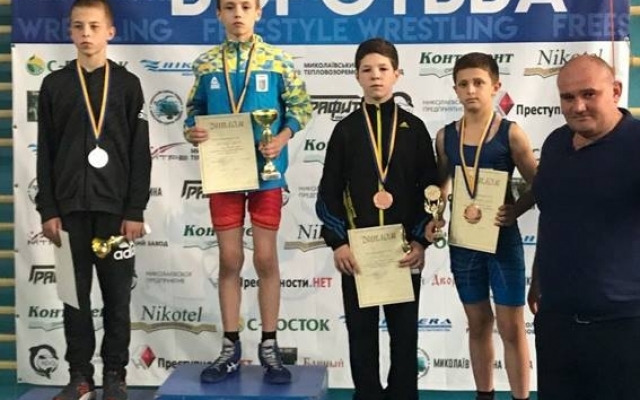 В Николаеве прошел Чемпионат Украины по вольной борьбе среди школьников Фото № 0 В Николаеве прошел Чемпионат Украины по вольной борьбе среди школьников Фото № 0