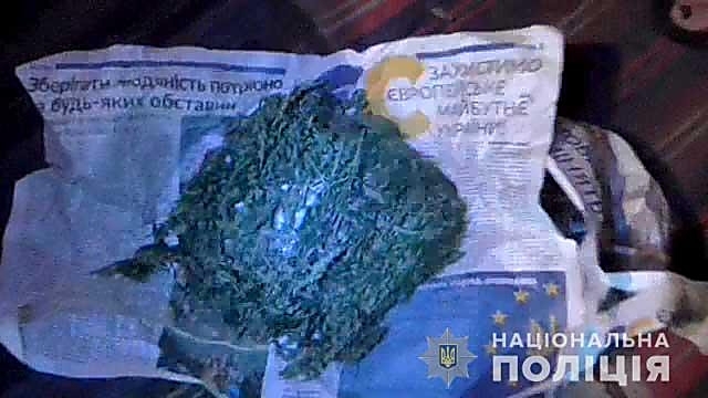 В Братском районе у местной жительницы в доме обнаружили наркотики Фото № 2 В Братском районе у местной жительницы в доме обнаружили наркотики Фото № 2