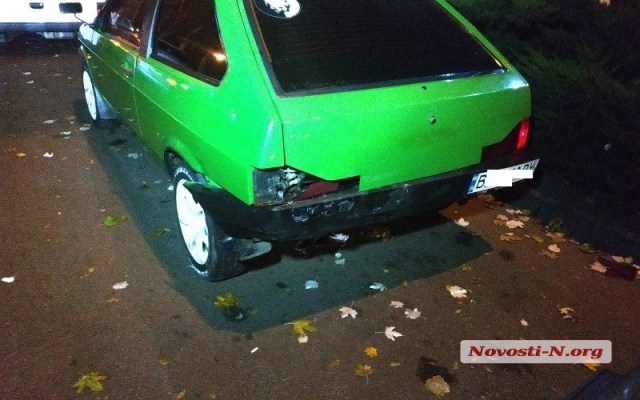 На Центральном проспекте столкнулись два автомобиля, обошлось механическими повреждениями Фото № 4 На Центральном проспекте столкнулись два автомобиля, обошлось механическими повреждениями Фото № 4