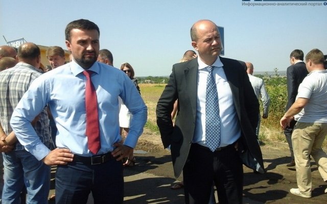Министр инфраструктуры Владимир Омелян не доволен дорогами в Николаевской области Фото № 1 Министр инфраструктуры Владимир Омелян не доволен дорогами в Николаевской области Фото № 1