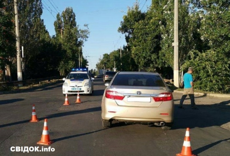Молодая девушка, попавшая под колеса авто на «зебре», госпитализирована – ДТП в Николаеве Фото № 0 Молодая девушка, попавшая под колеса авто на «зебре», госпитализирована – ДТП в Николаеве Фото № 0