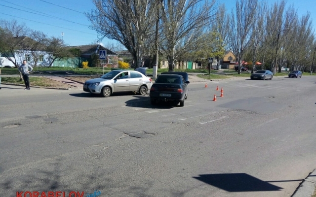 В Корабельном районе Николаева произошло ДТП Фото № 1 В Корабельном районе Николаева произошло ДТП Фото № 1