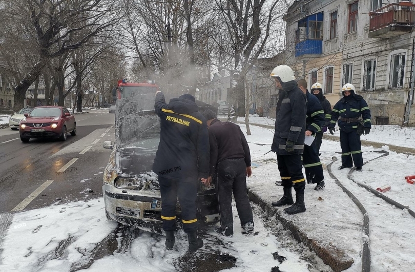 В Николаеве сгорел Volkswagen, после ремонта ГБО пахло газом Фото № 3 В Николаеве сгорел Volkswagen, после ремонта ГБО пахло газом Фото № 3