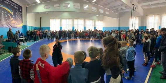 В Степовое юношеский турнир по вольной борьбе поддержали знаменитые николаевские тренеры и спортсмены Фото № 2 В Степовое юношеский турнир по вольной борьбе поддержали знаменитые николаевские тренеры и спортсмены Фото № 2