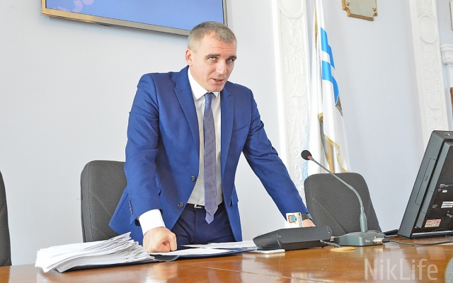 Мэр Николаева повздорил с министром Омеляном в соцсети Фото № 0 Мэр Николаева повздорил с министром Омеляном в соцсети Фото № 0