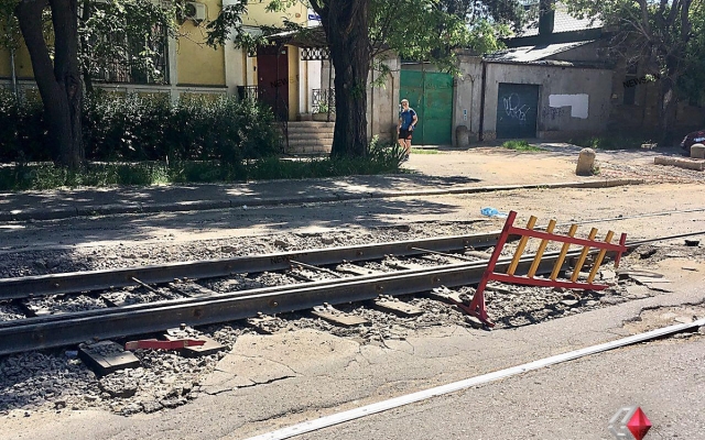 У Сенкевича объяснили, почему два месяца не могут закончить ремонт трамвайных путей Фото № 0 У Сенкевича объяснили, почему два месяца не могут закончить ремонт трамвайных путей Фото № 0