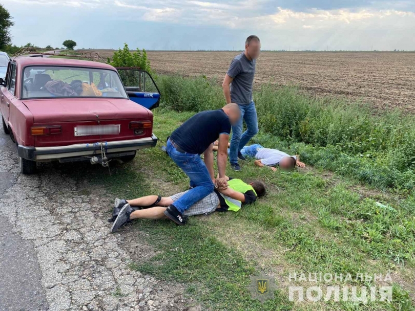 Николаевские оперативники задержали «серийного» насильника пожилых женщин (видео) Фото № 0 Николаевские оперативники задержали «серийного» насильника пожилых женщин (видео) Фото № 0