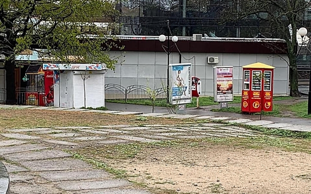 На Центральном проспекте снесли незаконные ларьки Фото № 0 На Центральном проспекте снесли незаконные ларьки Фото № 0