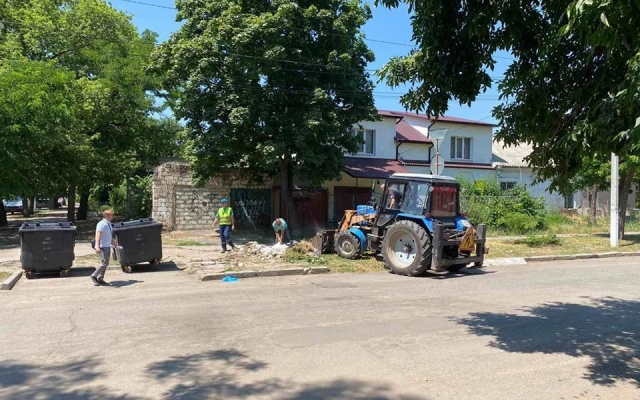 Уборка улиц, ликвидация свалок и последствий непогоды – где в Николаеве на этой неделе стало чище Фото № 0 Уборка улиц, ликвидация свалок и последствий непогоды – где в Николаеве на этой неделе стало чище Фото № 0