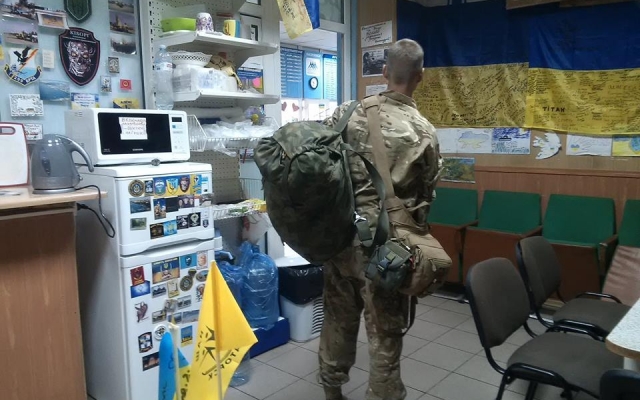 Участника АТО оштрафовали в Николаевском троллейбусе Фото № 2 Участника АТО оштрафовали в Николаевском троллейбусе Фото № 2