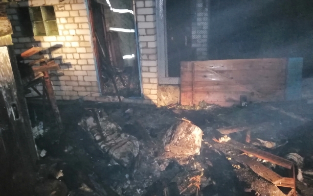 В Константиновке на дачном участке произошел пожар Фото № 3 В Константиновке на дачном участке произошел пожар Фото № 3